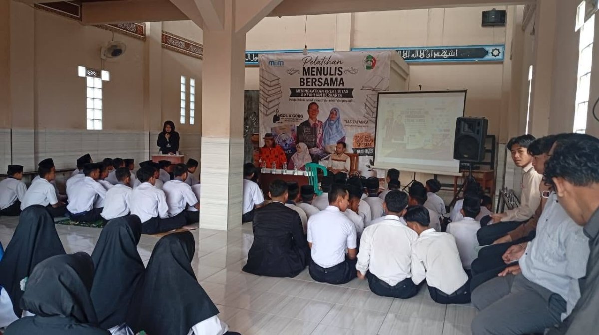 Gedung MA Robithoh